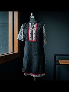 Short Sleeve Pure Cotton Geometric Kurta Midi Dress In Black & White Size M/L 44